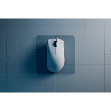RAZER DeathAdder V3 Pro Blanche - Souris Gaming Esports Ergonomique sans Fil, Design Ultra-léger de 64g, Capteur Optique Focus Pro 30K, Interrupteur Gen-3